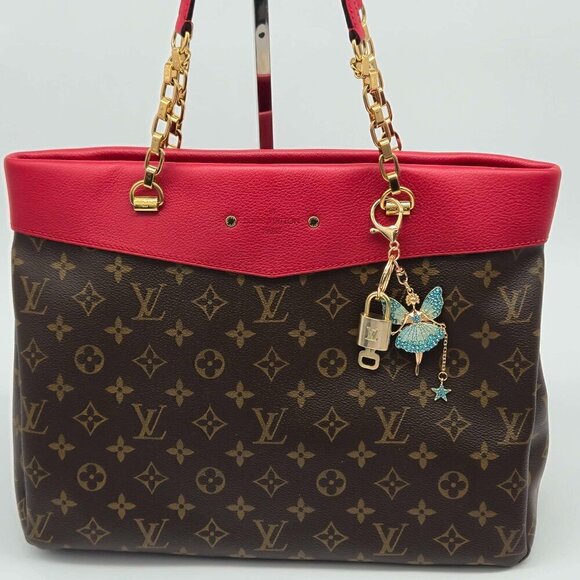 100% Auth Louis Vuitton Lock & Key with unbranded Bagcharm, Keycharm, Keychain - Picture 1 of 8